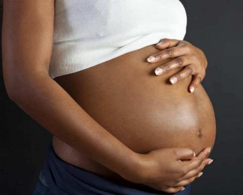 Un directeur d’école arrêté pour tentative d’avortement de la grossesse d’une élève à Kalalé