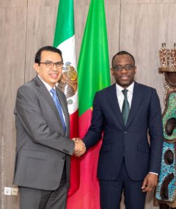 Le Ministre Olushegun ADJADI BAKARI, a reçu les copies figurées des lettres de créance de trois nouveaux Ambassadeurs nommés au Bénin