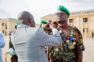  Cérémonie de distinction au Bénin, un symbole de reconnaissance et de confiance envers les forces béninoises 