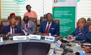 SE Dr Omar Alieu Touray, éminent diplomate et leader africain, a récemment présidé une série de discussions institutionnelles sur le CIC