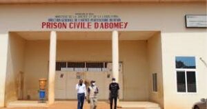 Une équipe de médecins a été dépêchée à la prison civile d’Abomey-Calavi pour freiner une supposée intoxication alimentaire