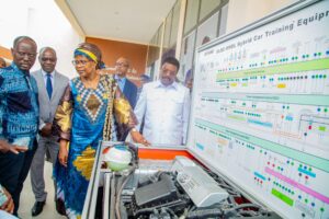 La ministre Éléonore Yayi Ladekan visite l'UniPod, un hub d'innovation pour l'enseignement supérieur au Bénin