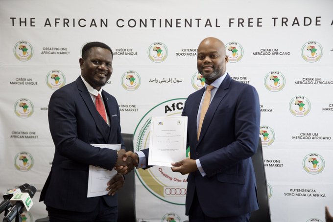 La signature d'un protocole d'accord entre le Secrétariat de la ZLECAf et le réseau de politiques de l'AfCFTA pour le commerce africain