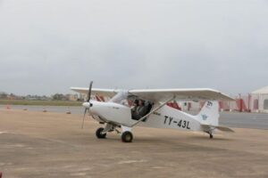Un ULM de l'Armée Béninoise réalise un atterrissage d'urgence sans incident à Ikemon suite à une panne moteur, pilote et passager sains