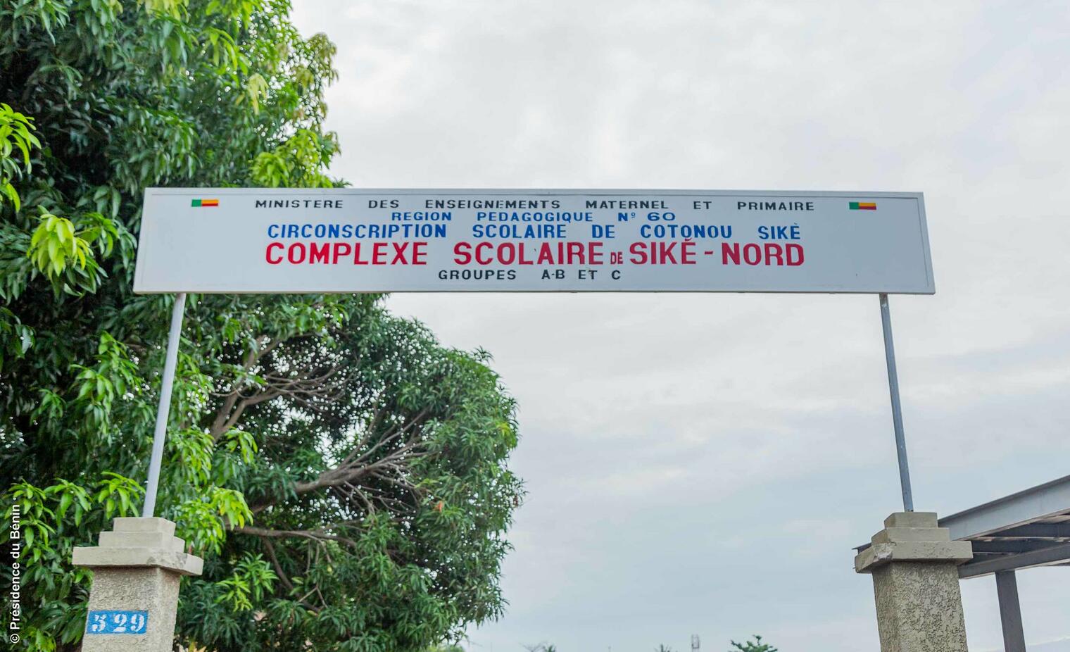 Lancement Officiel de l'Examen du CEP 2024 au Complexe Scolaire Sikè-Nord de Cotonou : Succès et Innovations Marquent le Début des Épreuves