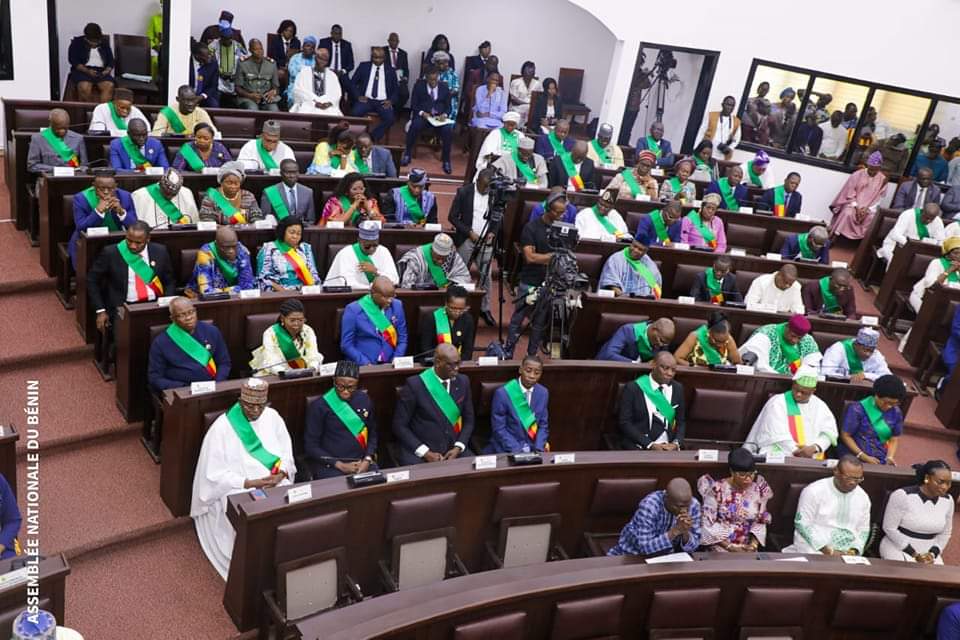 Bénin : L'Assemblée nationale réforme les distinctions honorifiques pour une reconnaissance plus inclusive