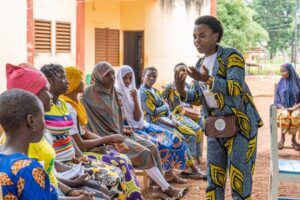 Une tournée musicale a rassemblé plus de 1000 personnes au Bénin pour promouvoir l'éducation des filles dans la région de l'Atacora