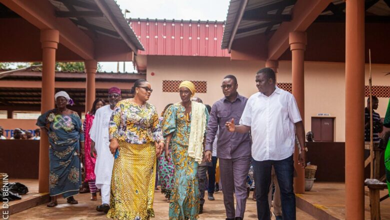 Le Bénin inaugure un marché régional moderne à Azovè, offrant aux commerçants des infrastructures de qualité et stimulant l'économie locale.