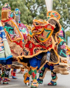 Le Festival des masques de Porto-Novo a clôturé en apothéose avec un défilé envoûtant de créatures mythologiques.