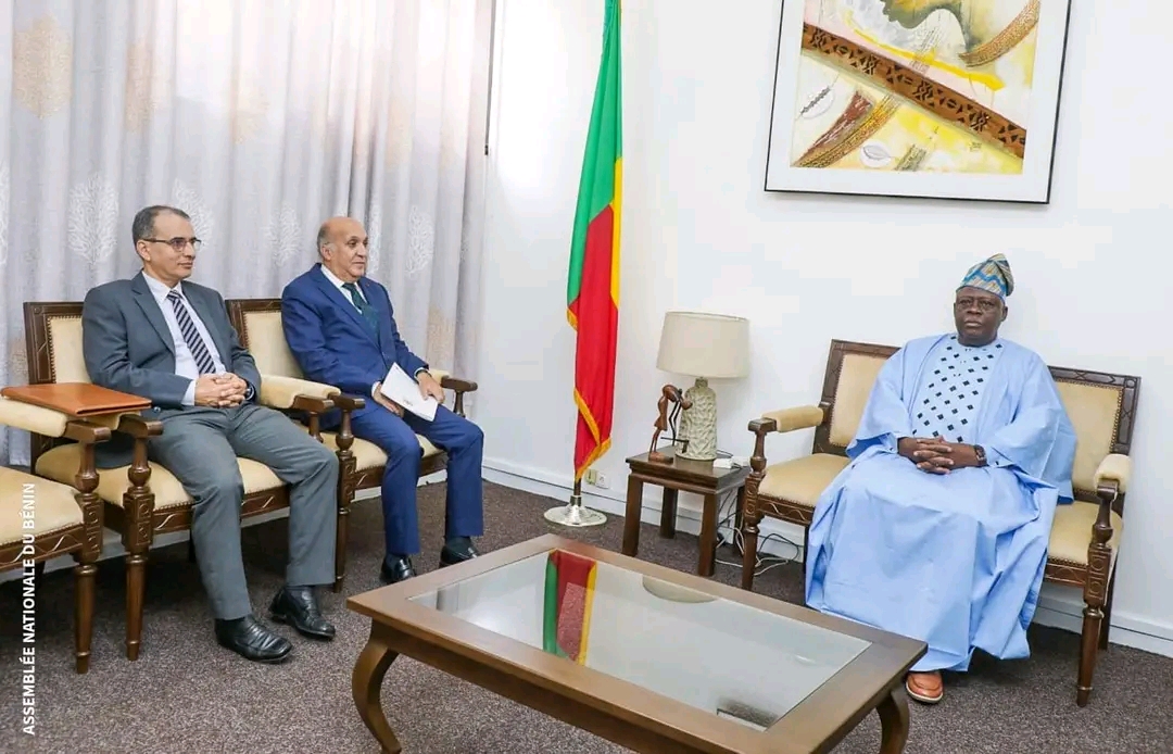 L'Ambassadeur du Royaume du Maroc au Bénin, SEM. Rachid RGUIBI, a été reçu par le Président de l'Assemblée Nationale, Louis VLAVONOU,