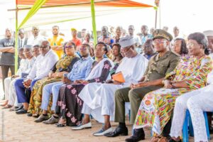 Houègbo inaugure son nouveau marché moderne : Un projet ambitieux pour dynamiser l'économie locale et améliorer le quotidien des commerçants.