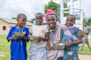 Boukousséra, un village au nord du Bénin, est devenu un exemple de lutte contre la malnutrition infantile grâce à une initiative de l'UNICEF