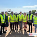 L'Ambassadeur Shukan et son épouse ont récemment visité le Centre des Jeunes de Natitingou, rénové grâce au soutien de l'USAID