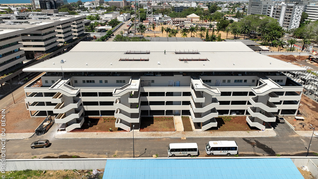 Cotonou dévoile sa cité ministérielle : un complexe immobilier de 60 000 m² qui centralise 20 ministères et offre un environnement de travail