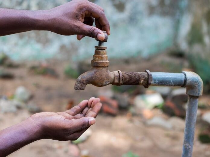 La SONEB annonce des interruptions d'eau à Cotonou ce samedi en raison des travaux de construction de l'échangeur de Vêdoko.