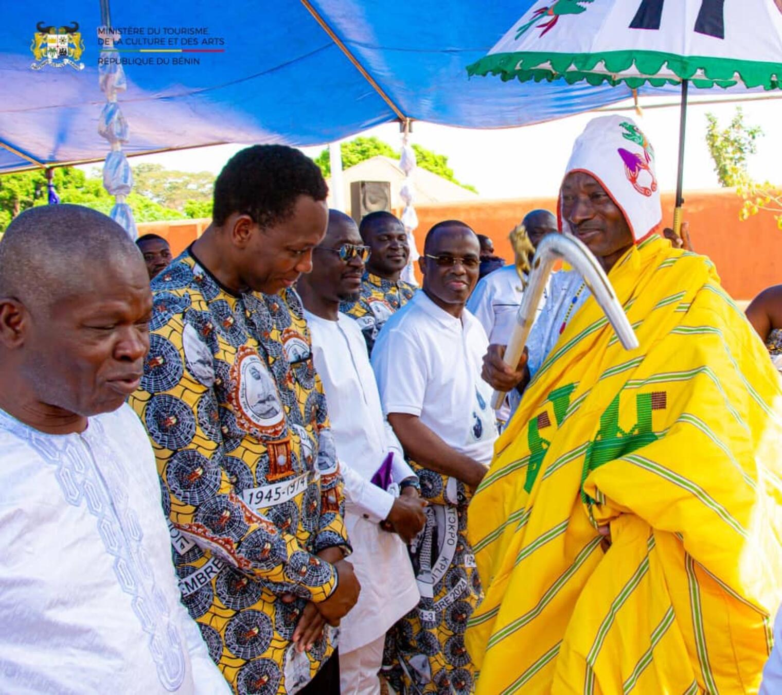 Abomey célèbre son histoire et renforce les liens entre la tradition royale et l'État béninois lors d'une cérémonie mémorable.