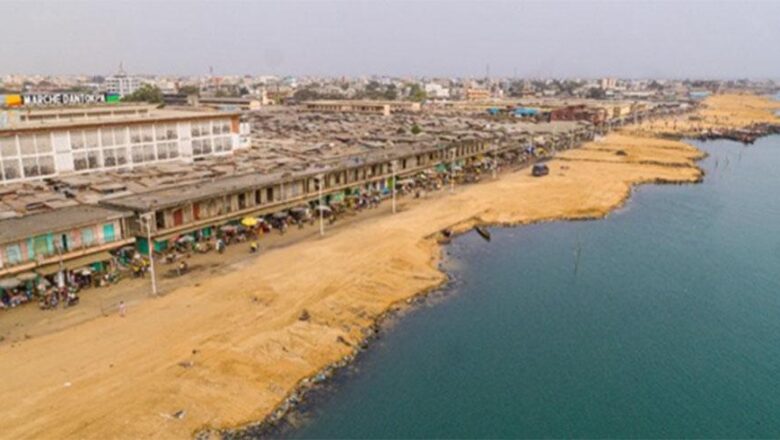 Cotonou lance un ultimatum : les occupations illégales des berges de la lagune doivent cesser pour permettre des aménagements urbains.