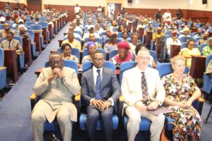 Le Bénin célèbre la Journée mondiale du sida tout en soulignant les progrès accomplis et les défis persistants dans la lutte contre le VIH, notamment pour les enfants et les femmes.