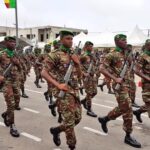 Le Bénin honore ses héros : une marche pédestre en hommage aux soldats tombés à Banikoara, un moment de recueillement et de fierté nationale.