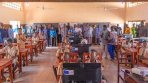 L'Union Européenne et l'UNICEF Illuminent l'Éducation au Bénin : Une Salle Numérique comme un Phare d'Espoir à Natitingou