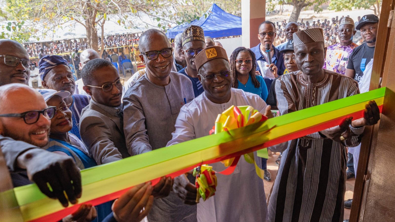 L'Union Européenne et l'UNICEF Illuminent l'Éducation au Bénin : Une Salle Numérique comme un Phare d'Espoir à Natitingou