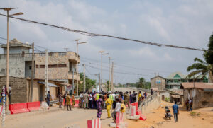 Le ministre Jacques Ayadji entreprend une tournée des infrastructures routières du Bénin, transformant chaque étape en dialogue 