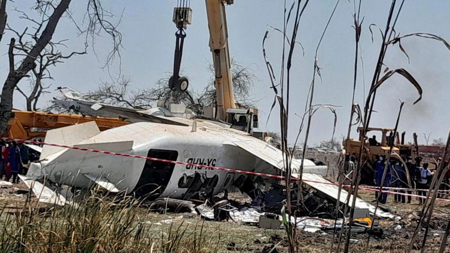 Un avion militaire s’écrase près de Khartoum dans la nuit du mardi, tuant 46 personnes et blessant une dizaine d’autres,