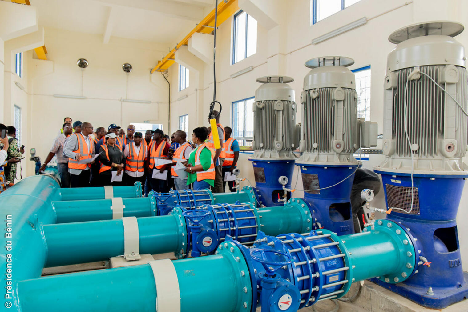 le gouvernement béninois transforme l'accès à l'eau potable dans les Collines, avec des projets innovants et des résultats concrets pour des milliers de citoyens.