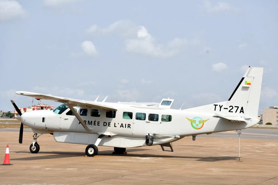 Le Bénin, avec le don d’un avion de surveillance de l’Union Européenne, renforce ses défenses dans l’opération Mirador face aux menaces