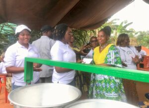 Le 8 mars 2025, l'AFMEF a soutenu l'autonomisation des femmes au Bénin en offrant des outils aux coopératives d'Adjarra et de Zè.