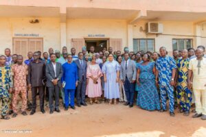 Porto-Novo : la Ministre Véronique Tognifodé a visité un lycée et la DEC pour mettre l'accent sur l'excellence et garantir la préparation