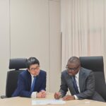 Le Bénin et le Japon renforcent leur partenariat économique avec la première visite du gouverneur de la JBIC, ouvrant la voie à des investissements massifs dans les infrastructures, l'agriculture et l'énergie renouvelable.