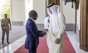 Le Président béninois Patrice Talon et l'Émir du Qatar scellent un partenariat stratégique à Doha, axé sur la coopération économique, 