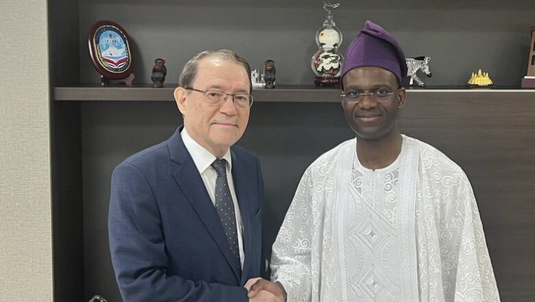 L'ambassadeur de Russie au Bénin et le secrétaire général du ministère des Affaires étrangères béninois ont renforcé les liens bilatéraux,