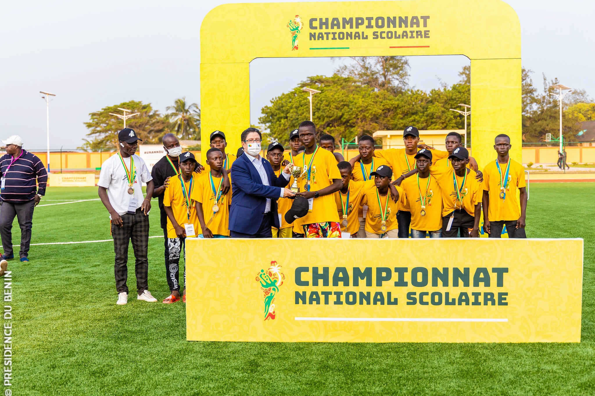 Aplahoué vibre au rythme du Championnat national scolaire du Bénin, une célébration où le sport et le spectacle Sonangnon