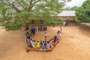 Le projet EVIPROG, financé par le Canada et mis en œuvre par l'UNICEF, transforme des vies au Bénin en offrant aide financière 