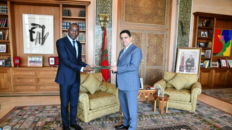 Le Maroc et le Bénin scellent une nouvelle ère diplomatique avec la présentation des lettres de créance du nouvel ambassadeur béninois à Rabat, ouvrant la voie à une coopération renforcée et des projets stratégiques pour une Afrique prospère.