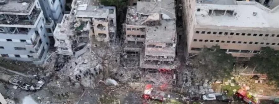 Israël-Iran au bord de la guerre totale : l'escalade des frappes, les victimes civiles et les enjeux géopolitiques d'un conflit qui menace de consumer le Moyen-Orient.