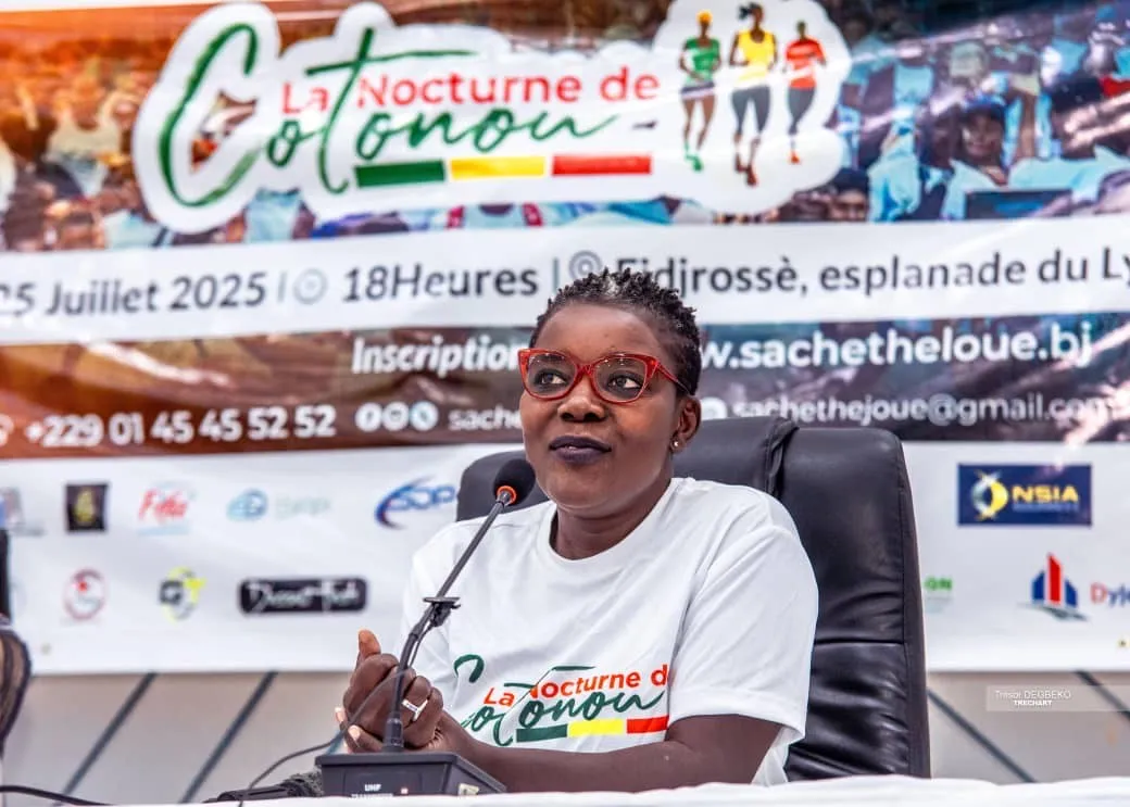 La Nocturne de Cotonou, prévue le 25 juillet 2025, mobilise 3 000 citoyens pour une course nocturne alliant sport, sensibilisation écologique et valorisation des produits locaux dans une ambiance festive et sécurisée.