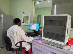 Une équipe conjointe de l'OMS et des laboratoires de référence a évalué le laboratoire national de la tuberculose à Zaria, au Nigeria, pour son inclusion potentielle dans le réseau mondial des Centres d'excellence afin de renforcer la lutte contre la tuberculose en Afrique.
