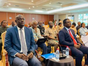 Le PAQUE 2 au Bénin, lancé pour 2024-2028, vise à améliorer la qualité de l'éducation pour 1,74 million d'élèves, en renforçant l'équité, la performance et la résilience du système scolaire, notamment dans le nord et le centre du pays.