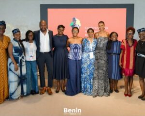À l’Expo Universelle Osaka 2025, le Bénin a célébré la créativité féminine avec “Les Amazones de l’Art”, un événement artistique et diplomatique qui a affirmé sa vision culturelle et son rayonnement international.