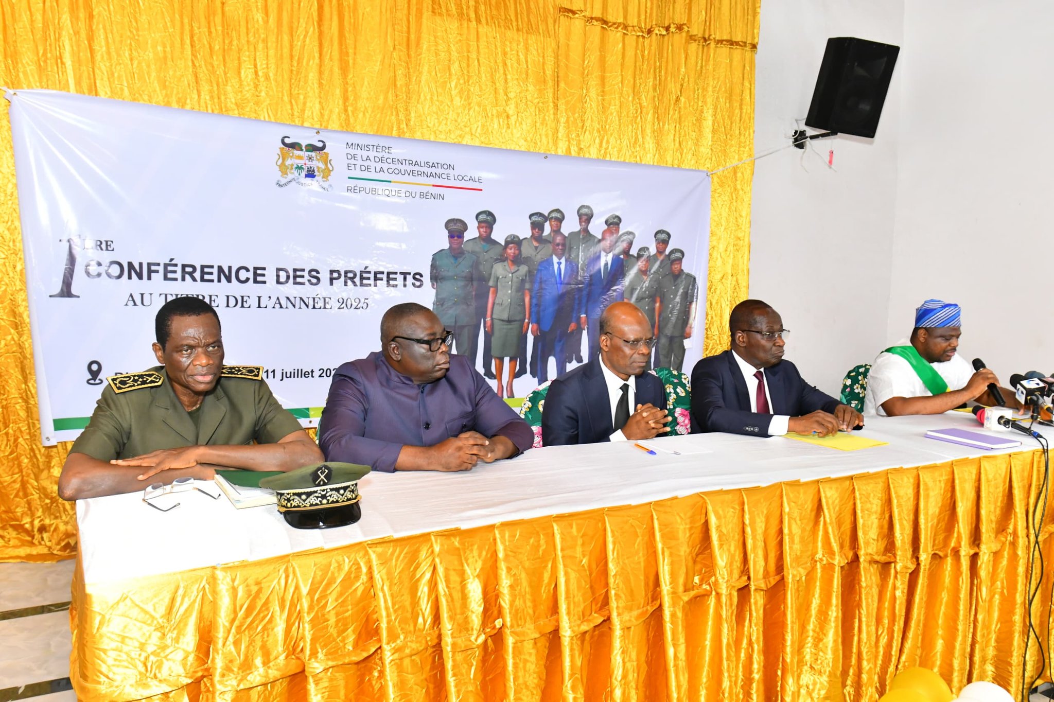 La Conférence des Préfets de Djakotomey pose les fondations d’une gouvernance locale renforcée, mêlant sécurité, décentralisation et développement en vue des élections de 2026.