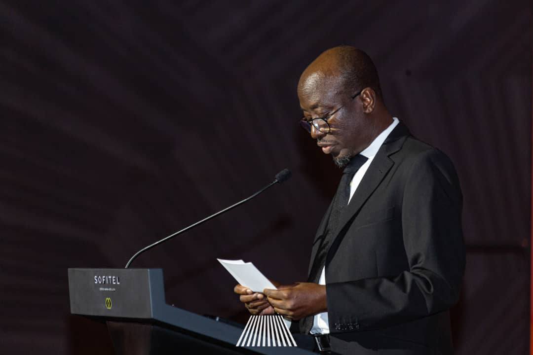 Le Mois de la Mode Bénin 2025 démarre à Cotonou, mêlant création contemporaine et tradition textile pour affirmer le pays comme future capitale créative de l’Afrique.