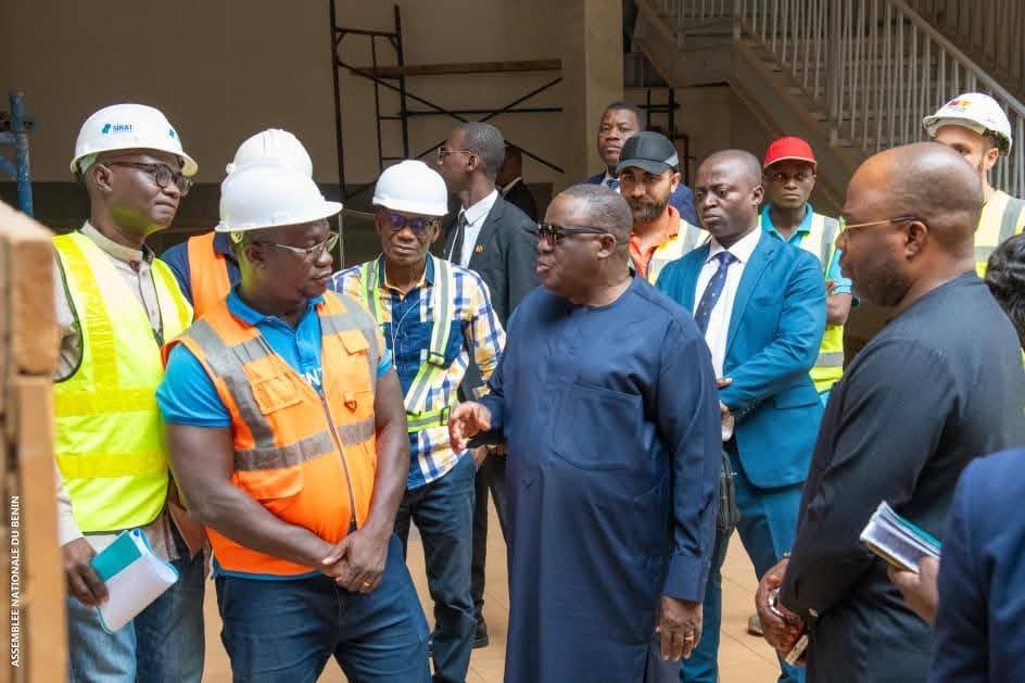 Visite du Président Louis Gbèhounou Vlavonou sur le chantier du marché de Ouando à Porto-Novo : un projet structurant de 23 milliards F CFA