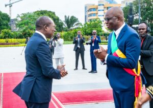 À l’occasion du 65ᵉ anniversaire de l’indépendance du Bénin, le président Patrice Talon a déposé une gerbe au Monument aux Dévoués,