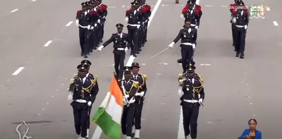 Le Bénin célèbre sa 65ᵉ fête nationale avec faste et fierté à Cotonou, entre défilé militaire, hommages solennels et ouverture diplomatique, dans un climat marqué par la grandeur patriotique et les attentes politiques.