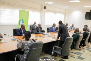 À Cotonou, Romuald Wadagni multiplie les rencontres avec les partis de la majorité pour consolider son soutien en vue de la présidentielle de 2026. Une stratégie d’unité face à une opposition encore divisée.