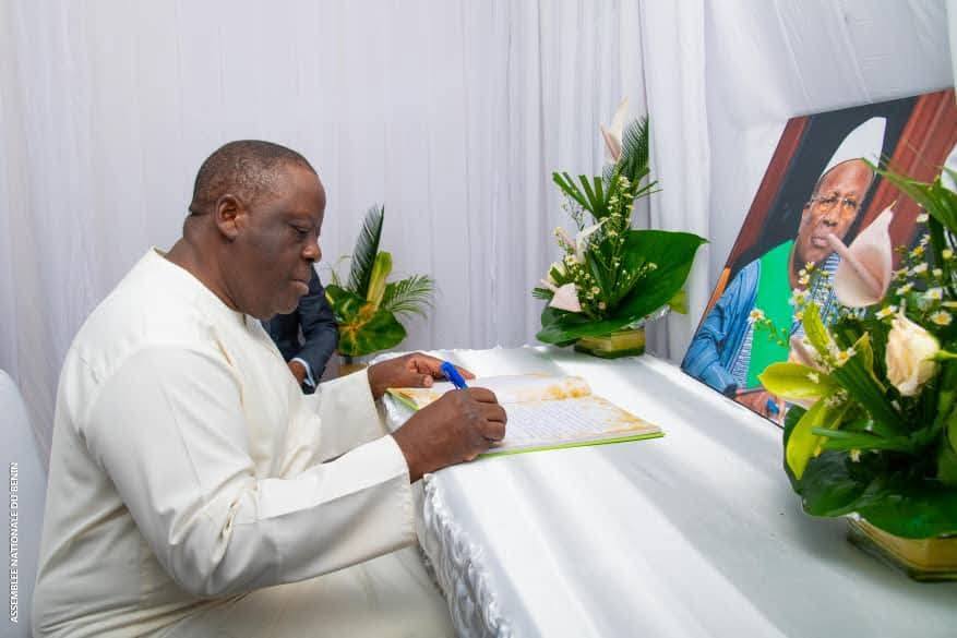 Le Bénin a salué Emmanuel Golou, figure politique discrète mais influente. De l’étudiant rebelle au stratège du budget, son parcours inspire une génération en quête d’unité et de service.