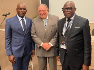 Le Bénin s’impose comme modèle au Sommet mondial de l’alimentation scolaire à Fortaleza. Grâce au PNASI, il allie nutrition, éducation et développement local pour transformer durablement la vie des écoliers.